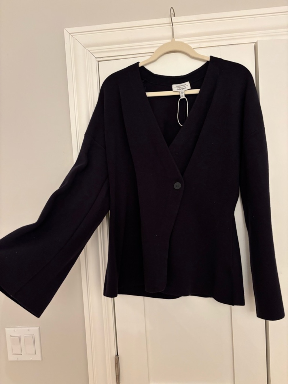 & Other Stories Navy Women's V-neck Wrap Sweater - Picture 2 of 3